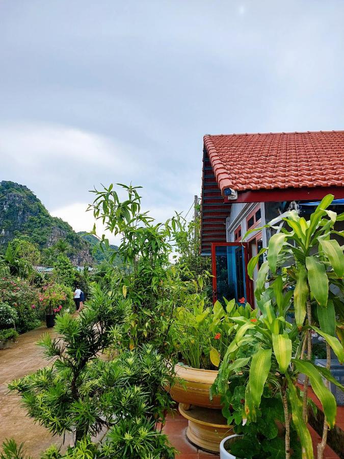 Ninh Binh *